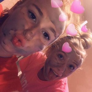 Meet your Posher, Abigail